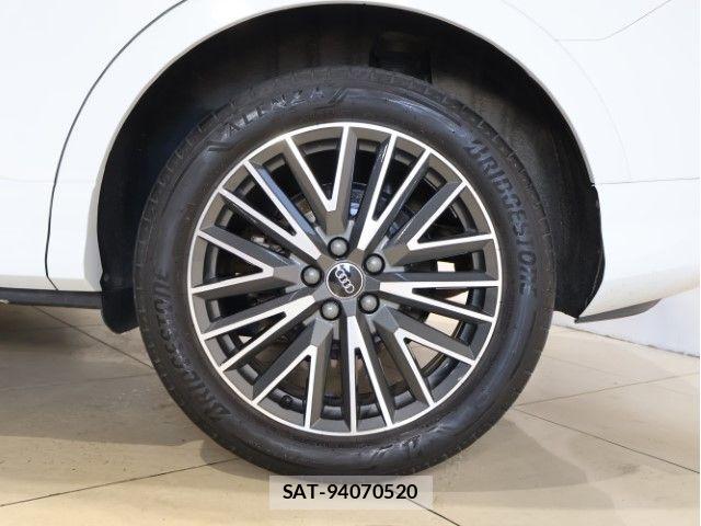 Audi Q3 2021-02 8228950-13