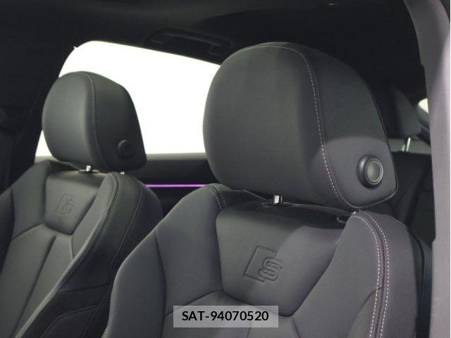 Audi Q3 2021-02 8228950-3