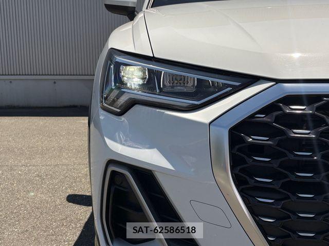 Audi Q3 2023-11 8228949-3