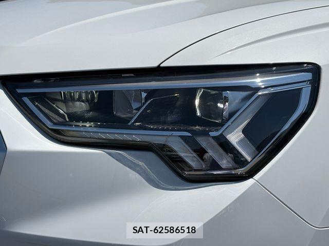 Audi Q3 2023-11 8228949-5