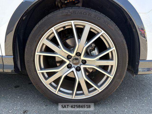 Audi Q3 2023-11 8228949-6