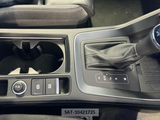 Audi Q3 2020-09 8244650-23