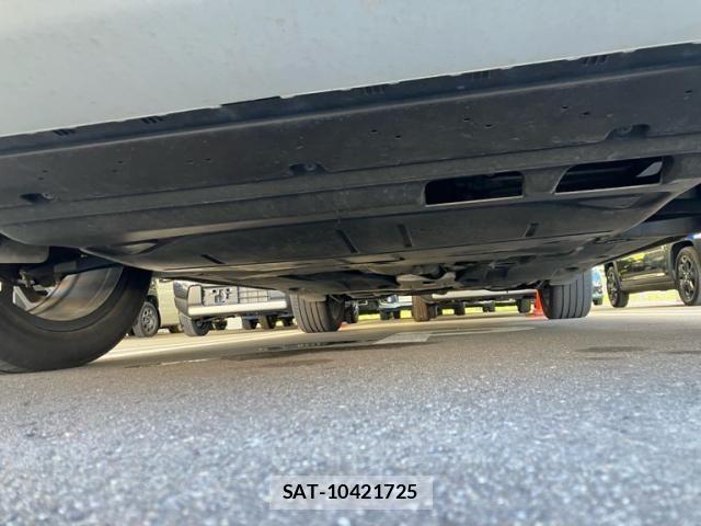 Audi Q3 2020-09 8244650-3