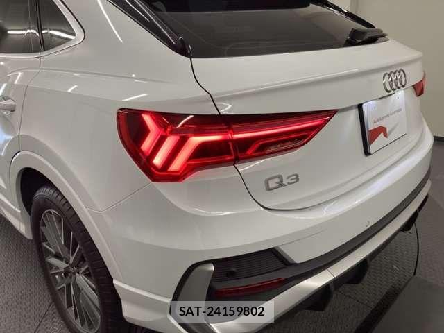Audi Q3 2022-08 8313156-9