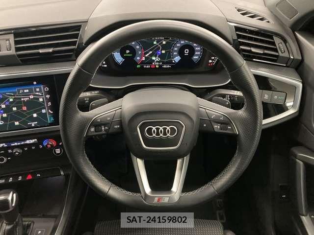 Audi Q3 2022-08 8313156-13