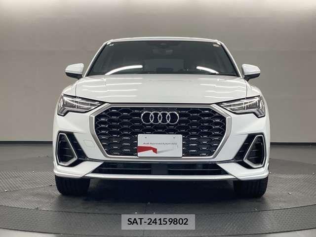 Audi Q3 2022-08 8313156-2