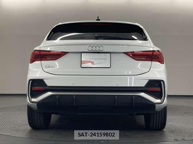 Audi Q3 2022-08 8313156-3