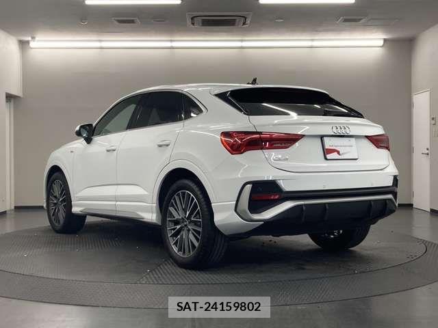 Audi Q3 2022-08 8313156-7