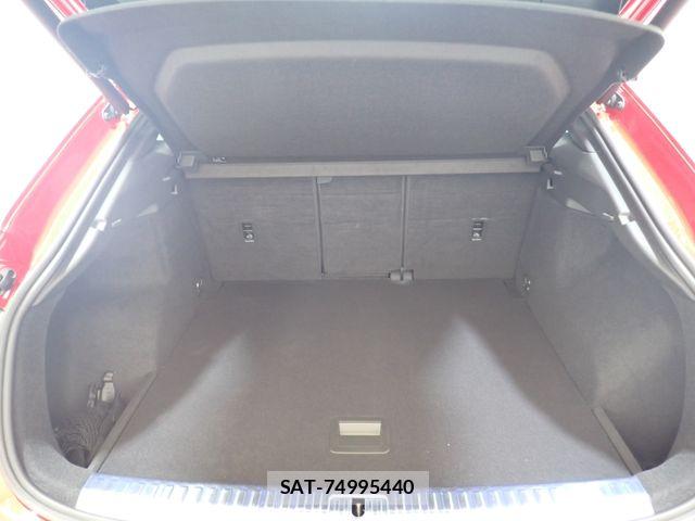 Audi Q3 2021-01 8353936-25
