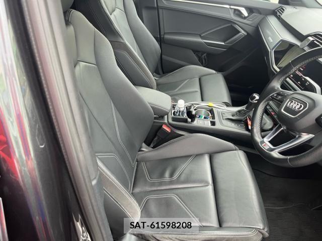 Audi Q3 2021-11 8364832-8