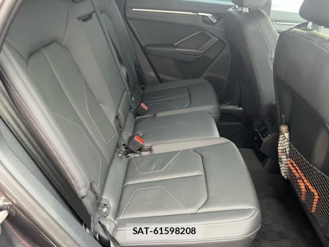 Audi Q3 2021-11 8364832-9