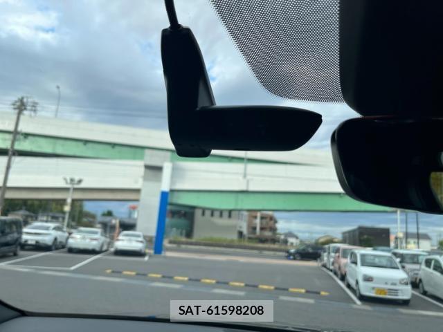 Audi Q3 2021-11 8364832-14