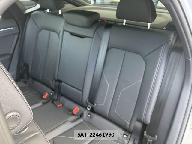 Audi Q3 2024-09 8364830-11