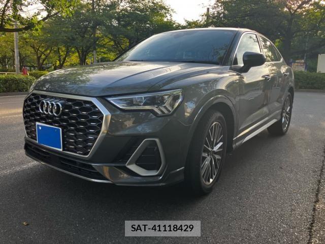Audi Q3 2022-08 8364831-0