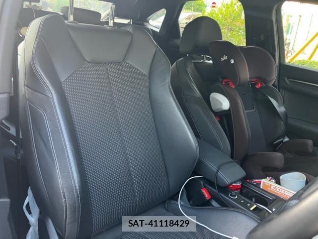 Audi Q3 2022-08 8364831-13