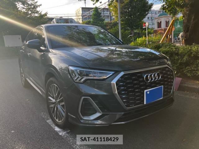 Audi Q3 2022-08 8364831-1