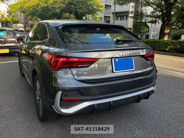 Audi Q3 2022-08 8364831-3