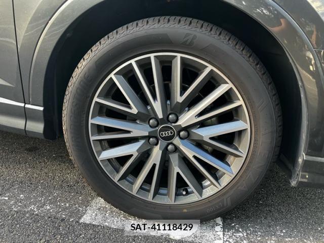 Audi Q3 2022-08 8364831-6