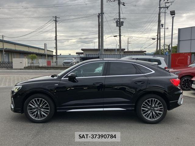Audi Q3 2023-11 8437947-4