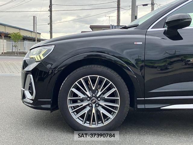 Audi Q3 2023-11 8437947-5