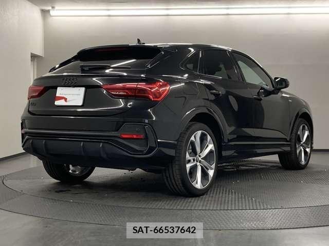 Audi Q3 2024-09 8485048-1
