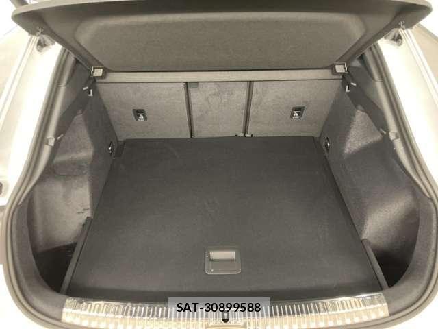 Audi Q3 2024-05 8523628-22