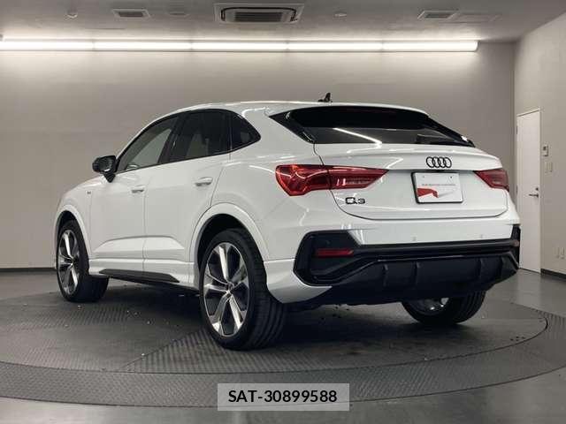 Audi Q3 2024-05 8523628-7