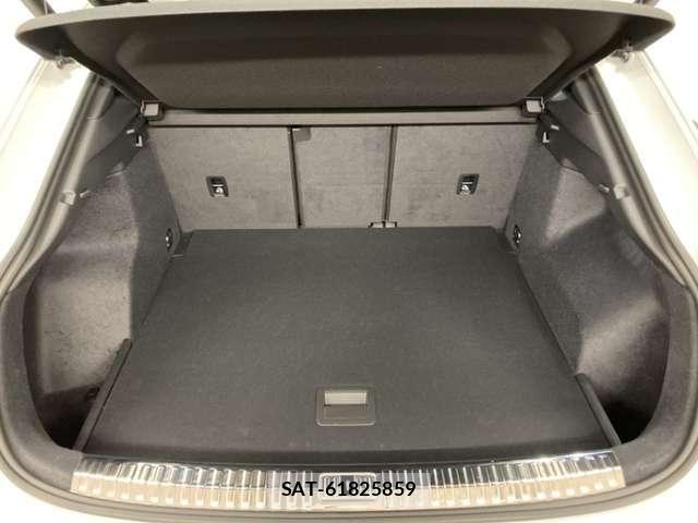 Audi Q3 2024-09 8523630-22