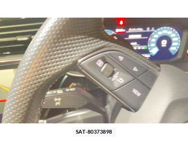 Audi Q3 2023-12 8658078-13
