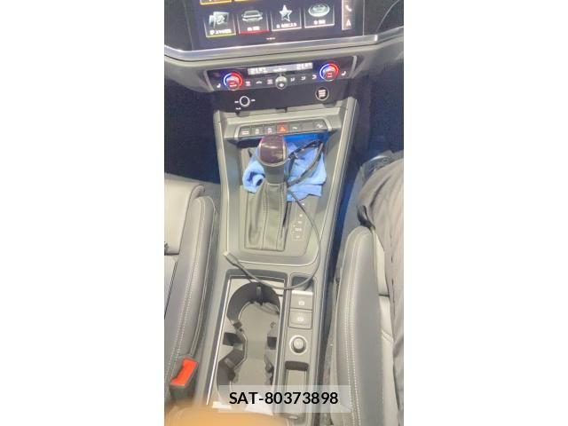 Audi Q3 2023-12 8658078-18