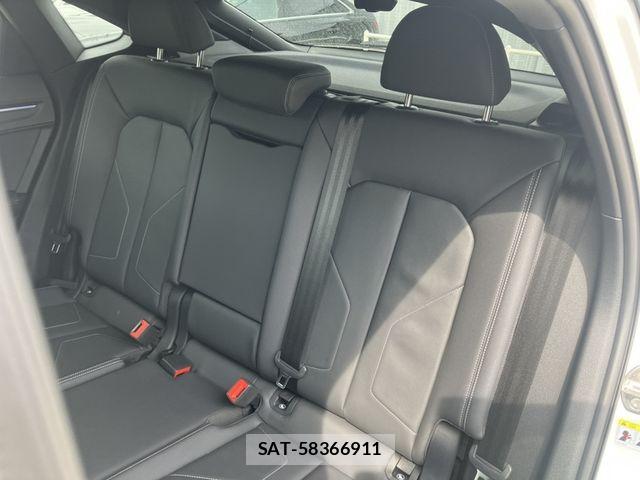 Audi Q3 2024-08 8658081-11
