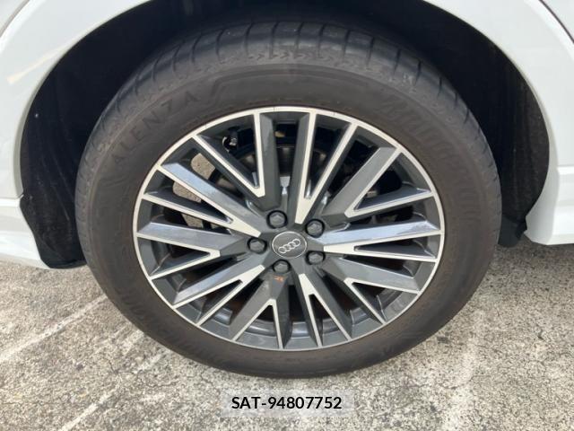 Audi Q3 2021-02 8658083-9