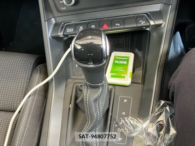 Audi Q3 2021-02 8658083-21