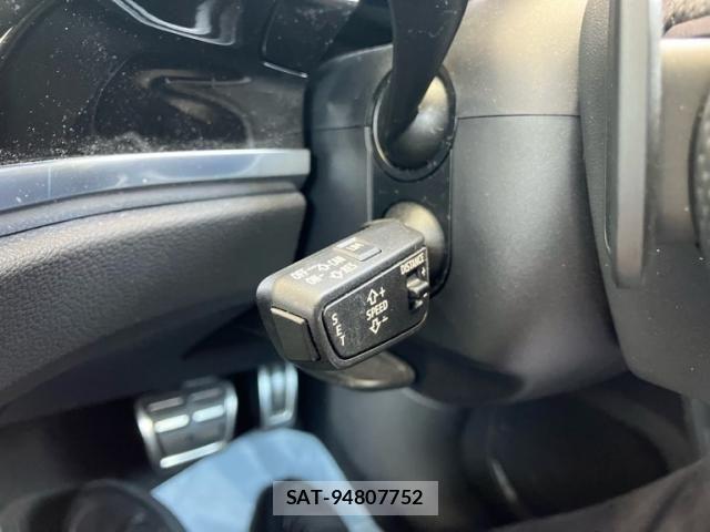 Audi Q3 2021-02 8658083-27