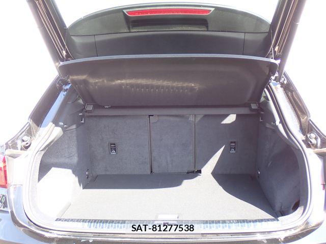 Audi Q3 2024-09 8658080-27