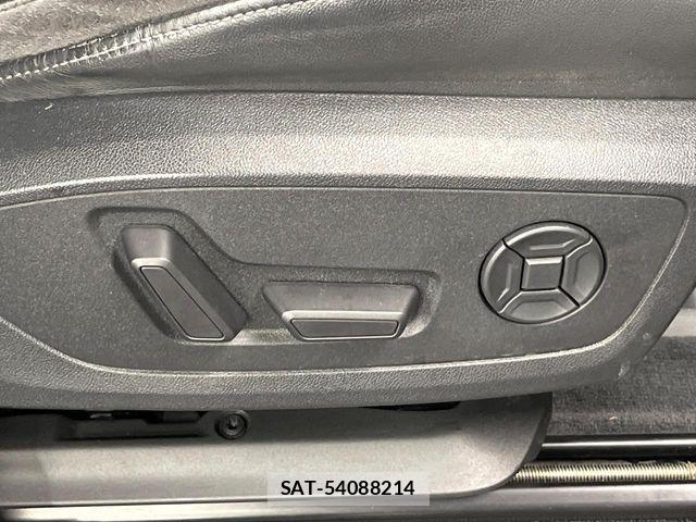 Audi Q3 2020-09 8685190-4