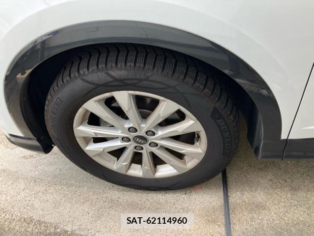 Audi Q3 2021-10 8740630-7