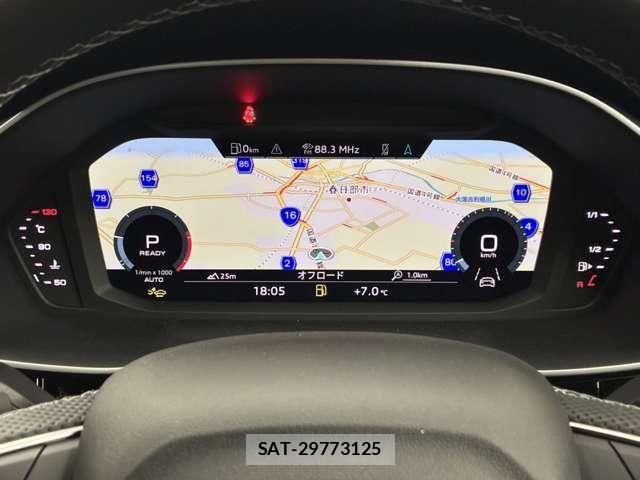 Audi Q3 2021-05 8740627-14