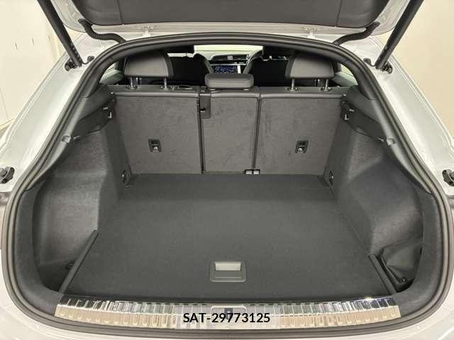 Audi Q3 2021-05 8740627-22