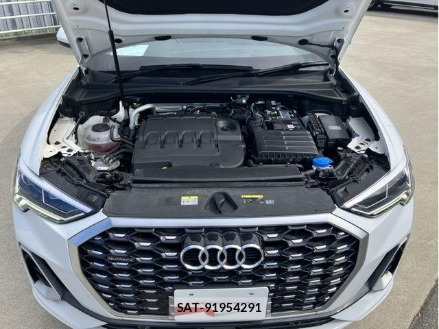 Audi Q3 2021-06 8740628-9