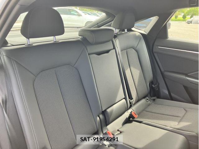 Audi Q3 2021-06 8740628-15