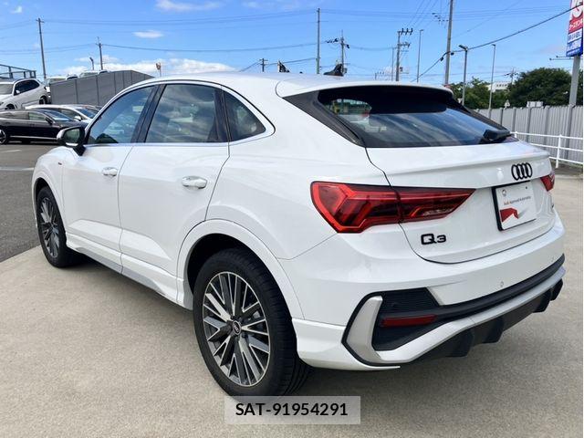 Audi Q3 2021-06 8740628-2