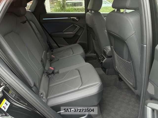 Audi Q3 2023-08 8795310-15