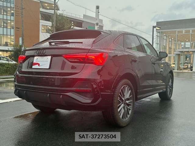Audi Q3 2023-08 8795310-1