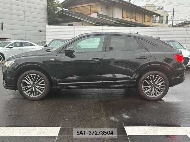 Audi Q3 2023-08 8795310-4