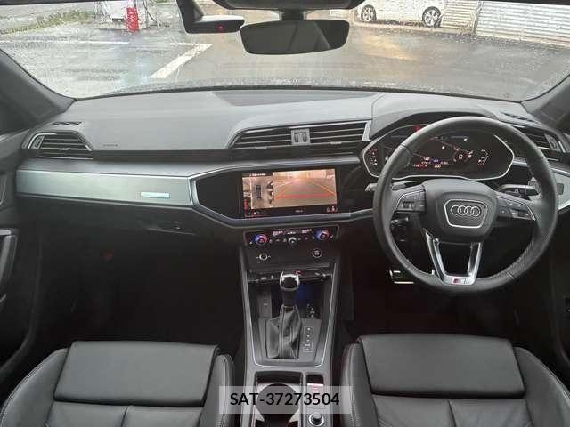 Audi Q3 2023-08 8795310-8