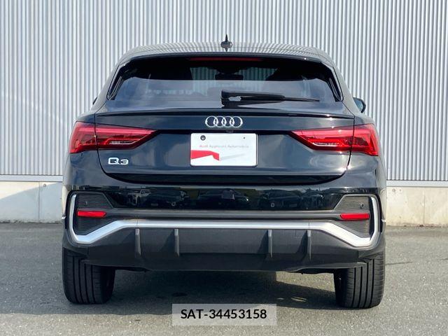 Audi Q3 2021-08 8827914-11