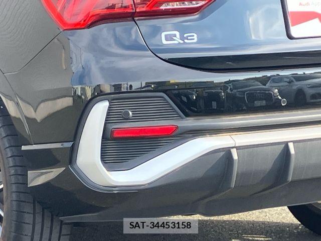 Audi Q3 2021-08 8827914-14