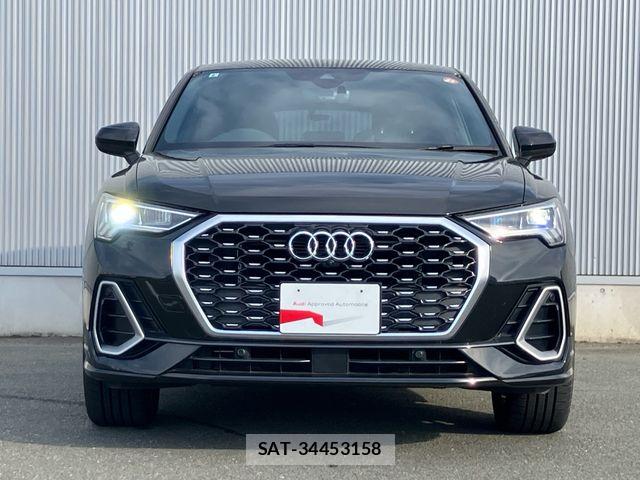 Audi Q3 2021-08 8827914-1