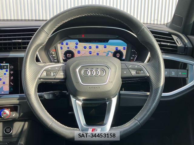 Audi Q3 2021-08 8827914-22